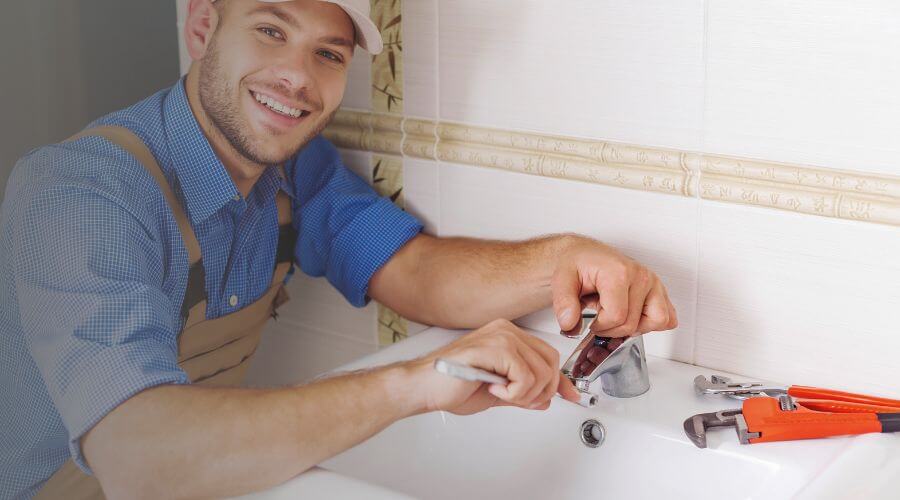 Handle or spout repair in Collinsville, AL